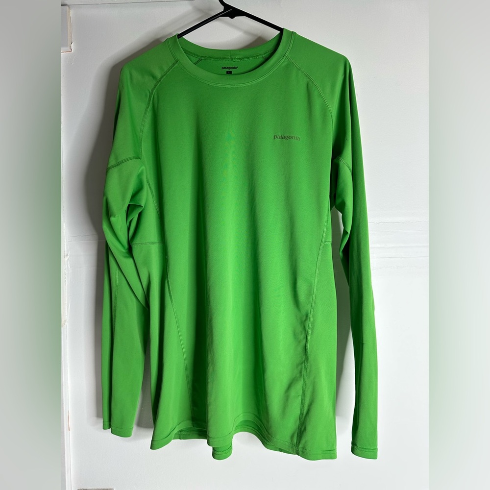 PATAGONIA Shirt Mens Large Green Crew Neck Long Sleeve.